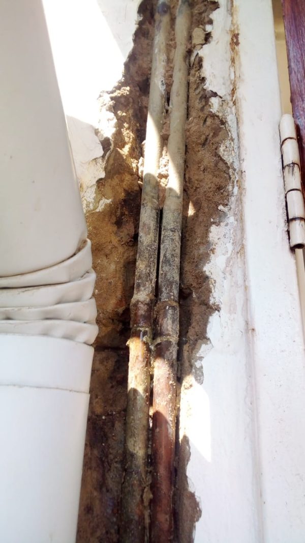 Burst Pipe Repairs. Both hot and cold water 22mm copper pipe leaking inside the plastered walls causing damp