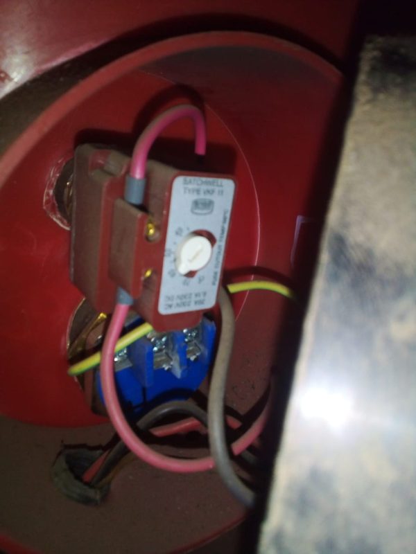 Boss element with a pocket geyser not heating up. This is frank geyser that is vey strong