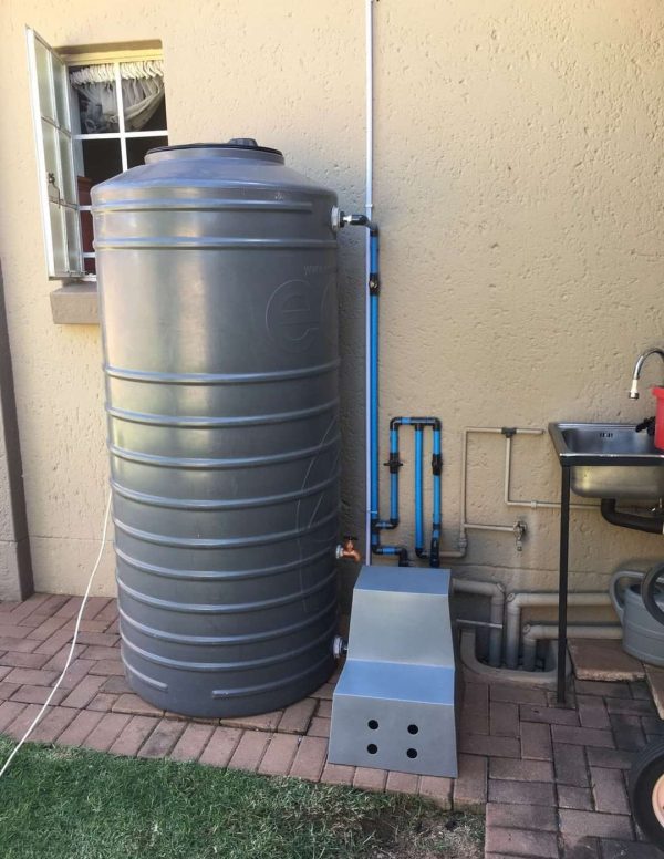 Back Up Water Tank Installation By Juspropa 1000L Water Tank Backup System Installation