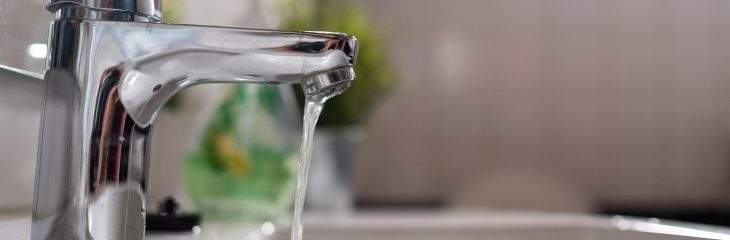 15 causes & how to fix low water pressure in your house